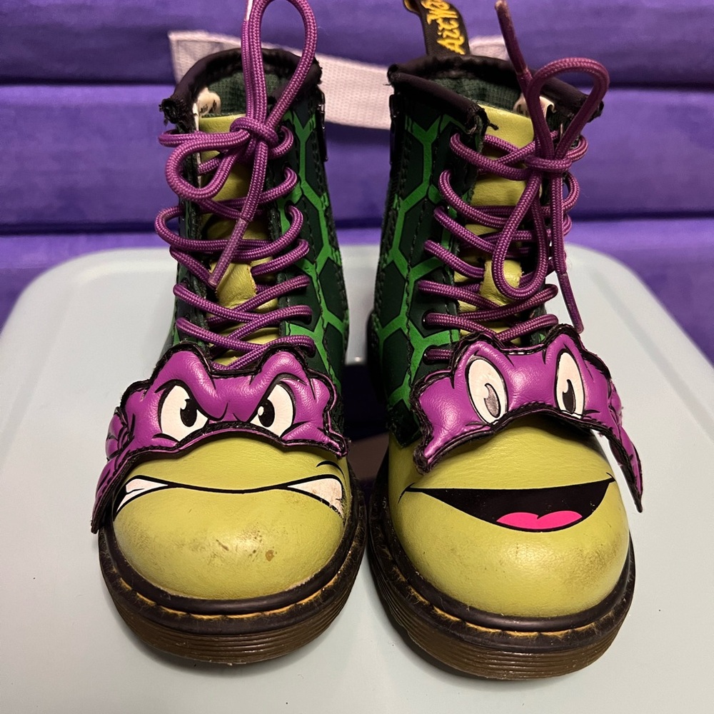 Doc Dr. Martens Teenage Mutant Ninja Turtle TMNT Donatello Child 8 Kids Donnie